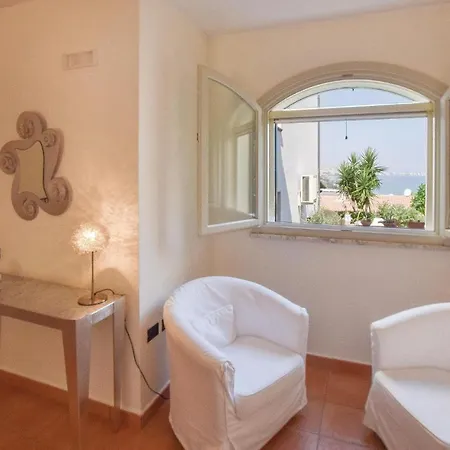 Amazing In W/ Outdoor Swimming Pool And 2 Bedrooms * Crotone